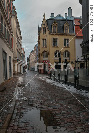beautiful colorful houses in Old Riga 3 beautiful colorful houses in Old Riga 3 108575081