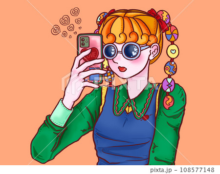 携帯で自撮りをする女の子 オレンジ背景 携帯で自撮りをする女の子 オレンジ背景 108577148