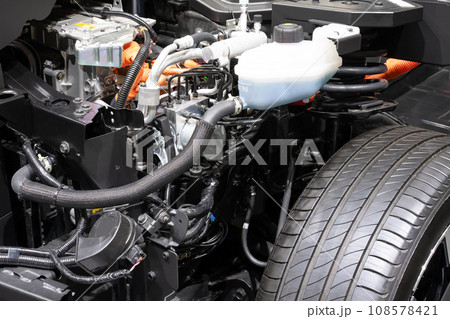 自動車の内部構造模型 自動車の内部構造模型 108578421