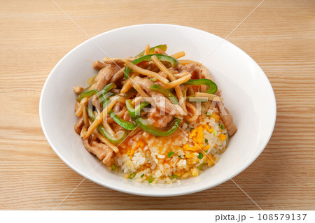 ロースー炒飯 ロースー炒飯 108579137