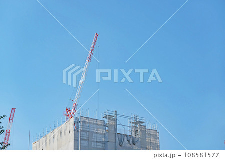 ビルの建設工事 108581577