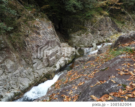 三段峡の美しい風景 11月 三段峡の美しい風景 11月 108582004