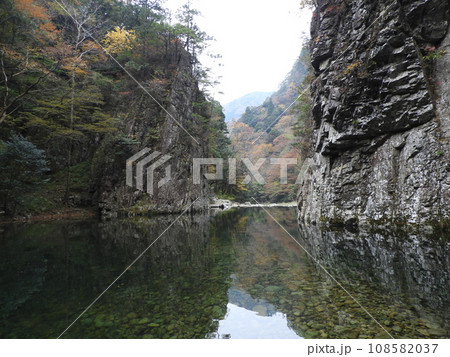 三段峡の美しい風景 11月 三段峡の美しい風景 11月 108582037