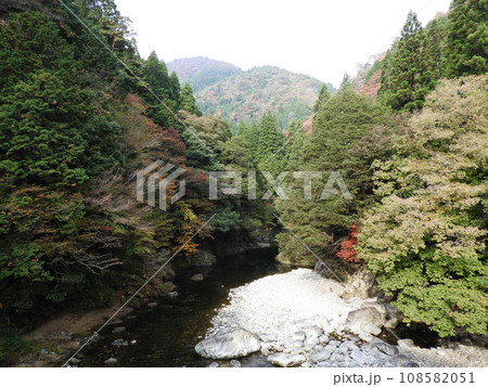 三段峡の美しい風景　11月 108582051