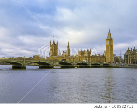 イギリス・ロンドン ウェストミンスター宮殿 / London, UK 108582713