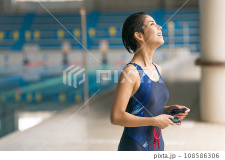 スイマー 108586306