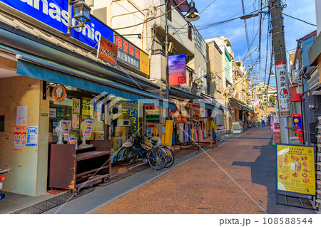 東京 台東区 谷中にある 谷中銀座(商店街) 東京 台東区 谷中にある 谷中銀座(商店街) 108588544