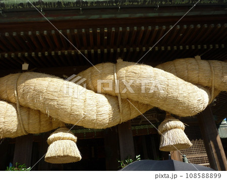 宮地嶽神社の巨大なしめ縄 108588899
