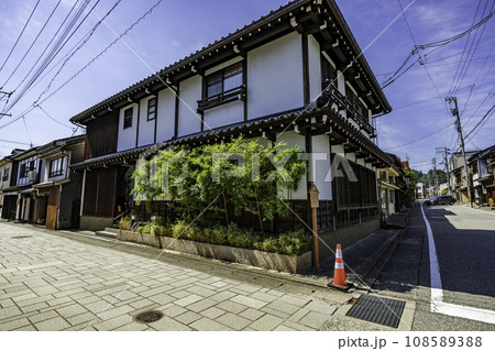 越中八尾 西町の町並み 富山県富山市 越中八尾 西町の町並み 富山県富山市 108589388