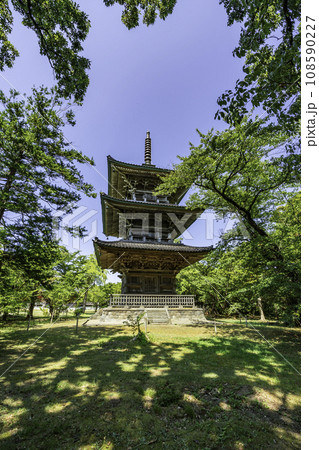 上越　五智国分寺　三重塔　新潟県上越市 108590227