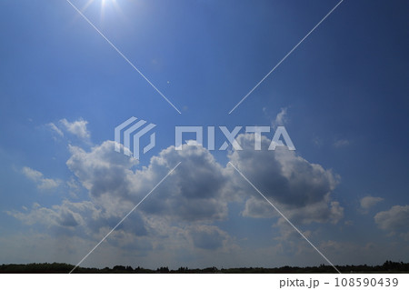 青い空と白い雲 青い空と白い雲 108590439