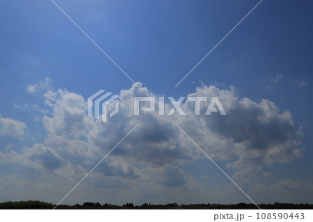 青い空と白い雲 108590443