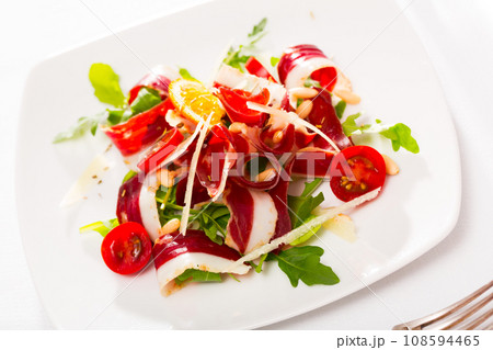 Fresh salad with dried duck breast Fresh salad with dried duck breast 108594465