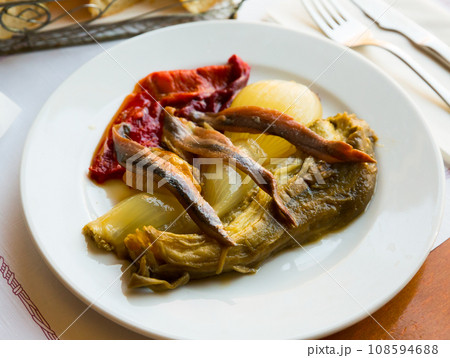 Spanish dish Escalivada con anchoas 108594688