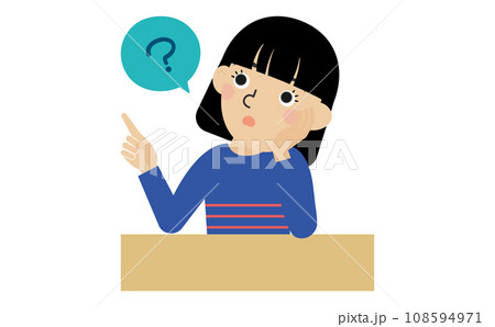 机の前で疑問に思っている長袖の服を着た黒髪の日本人女性 机の前で疑問に思っている長袖の服を着た黒髪の日本人女性 108594971