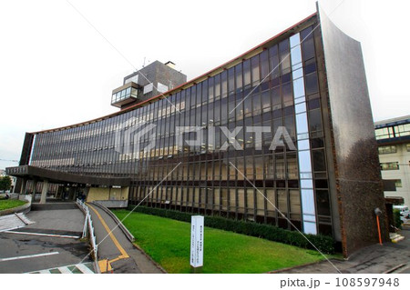 渋谷・志木とは三兄弟の市庁舎!?… 築53年の歴史を間もなく閉じる【春日部市役所庁舎】 渋谷・志木とは三兄弟の市庁舎!?… 築53年の歴史を間もなく閉じる【春日部市役所庁舎】 108597948