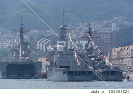 満艦飾の海上自衛隊艦艇 満艦飾の海上自衛隊艦艇 108603826