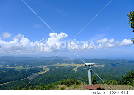 金剛童子山の頂上から見る世界 108614133