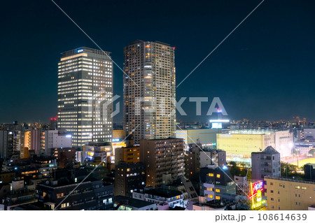 東京都墨田区 夜の錦糸町、北口の街並み 東京都墨田区 夜の錦糸町、北口の街並み 108614639