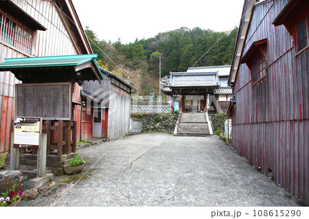 熊川宿　宿場町　若狭鯖街道熊川宿　鯖街道　若狭　福井県若狭町熊川　福井県三方上中郡　旧鯖街道　 108615290