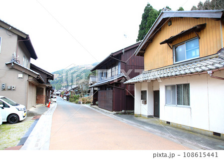 熊川宿　宿場町　若狭鯖街道熊川宿　鯖街道　若狭　福井県若狭町熊川　福井県三方上中郡　旧鯖街道　 108615441