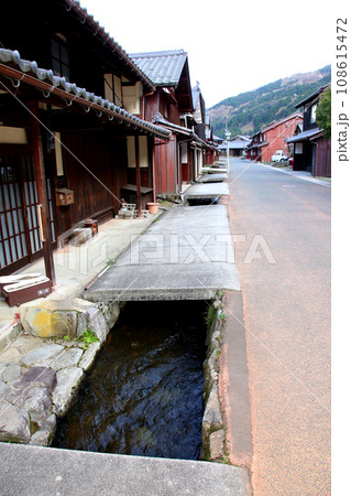 熊川宿　宿場町　若狭鯖街道熊川宿　鯖街道　若狭　福井県若狭町熊川　福井県三方上中郡　旧鯖街道　 108615472