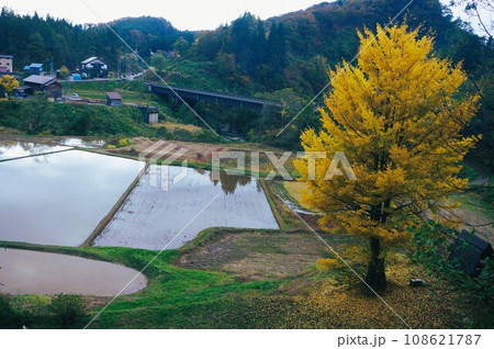 今秋は里山に行こう 108621787