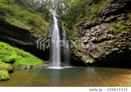 龍頭が滝 雄滝（島根県雲南市掛合町） 108625325