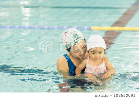 ベビースイミング 108630093