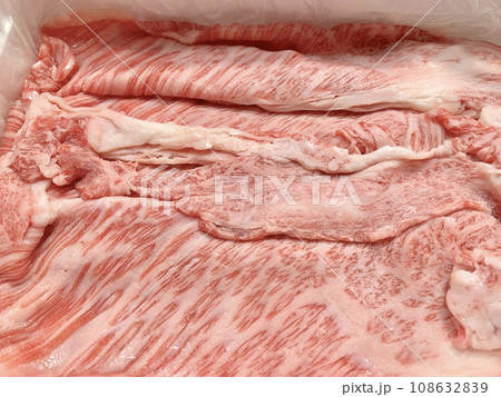 米沢牛 すき焼き用肉 写真素材 米沢牛 すき焼き用肉 写真素材 108632839