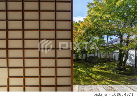 仁和寺御殿　黒書院　中庭 108634971