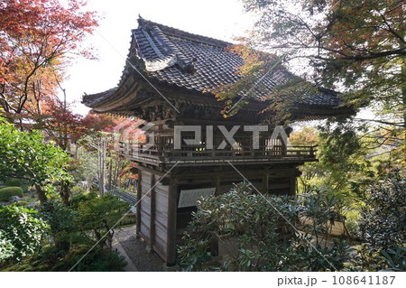岡山県真庭市にある“花の山寺”として知られる「普門寺」:紅葉の頃 岡山県真庭市にある“花の山寺”として知られる「普門寺」:紅葉の頃 108641187