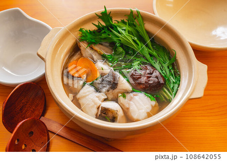 冬料理 タラ鍋 冬料理 タラ鍋 108642055