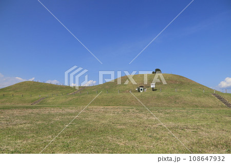 簗瀬二子塚古墳 108647932