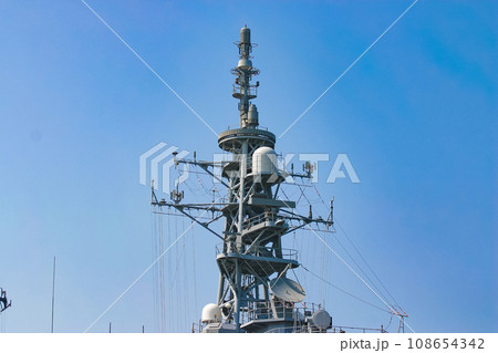 海上自衛隊護衛艦のマスト 108654342