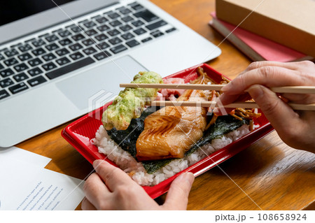 のり弁当　いただきます 108658924