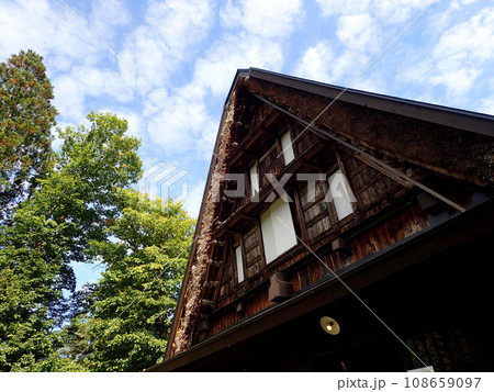 平湯民俗館の合掌造り 108659097