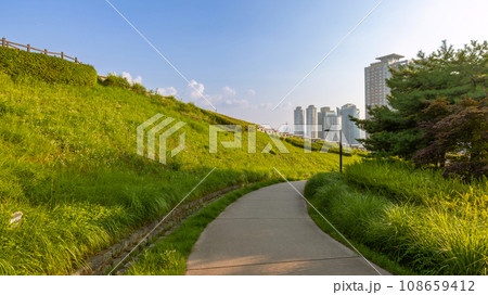 Namsan Park walkway at the beautiful sunset Namsan Park walkway at the beautiful sunset 108659412
