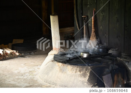 秋の遠野ふるさと村 108659848