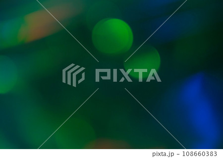 グリーンカラー系ミックスカラー玉ボケイメージ (背景素材) グリーンカラー系ミックスカラー玉ボケイメージ (背景素材) 108660383