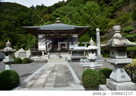 第27番札所 竹林山 地蔵院 神峯寺(大師堂) 【高知県安芸郡安田町】 第27番札所 竹林山 地蔵院 神峯寺(大師堂) 【高知県安芸郡安田町】 108661217