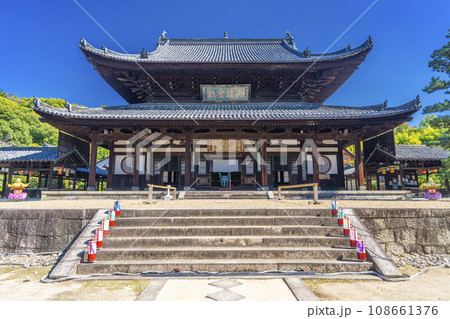 黄檗宗大本山「萬福寺」大雄寶殿 --黄檗ランタンフェスティバル-- 黄檗宗大本山「萬福寺」大雄寶殿 --黄檗ランタンフェスティバル-- 108661376
