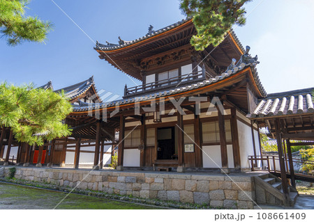 黄檗宗大本山「萬福寺」鐘楼　--黄檗ランタンフェスティバル-- 108661409