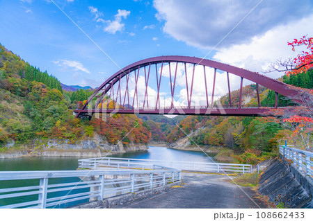 【秋素材】奥裾花渓谷の紅葉【長野県】 【秋素材】奥裾花渓谷の紅葉【長野県】 108662433