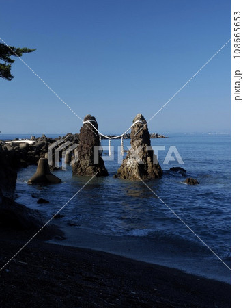 高知 香南市夜須の夫婦岩 高知 香南市夜須の夫婦岩 108665653
