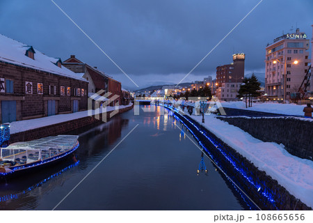 小樽運河沿いの風景 108665656