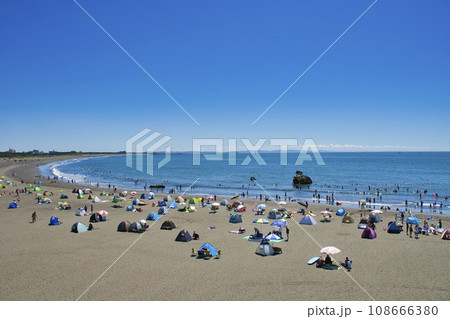 【神奈川県】夏の大磯海水浴場 108666380