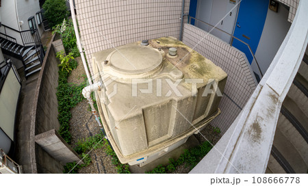 マンションの貯水槽（受水槽） 108666778