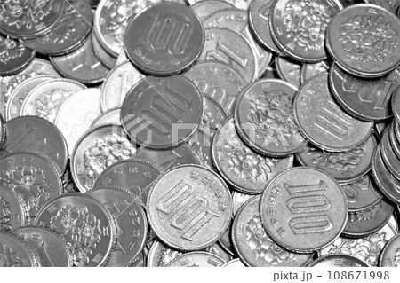 百円硬貨　百円白銅貨　100円　100円玉　硬貨　百円玉 108671998