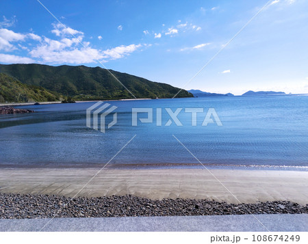 愛媛県南宇和郡愛南町_海の見える風景2 愛媛県南宇和郡愛南町_海の見える風景2 108674249